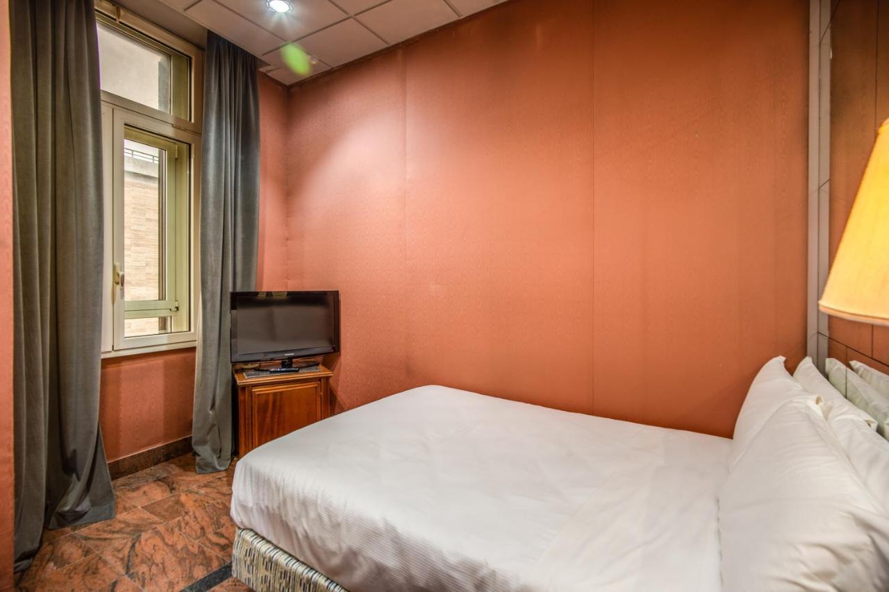 Castro Pretorio Easy Rooms Rome Luaran gambar