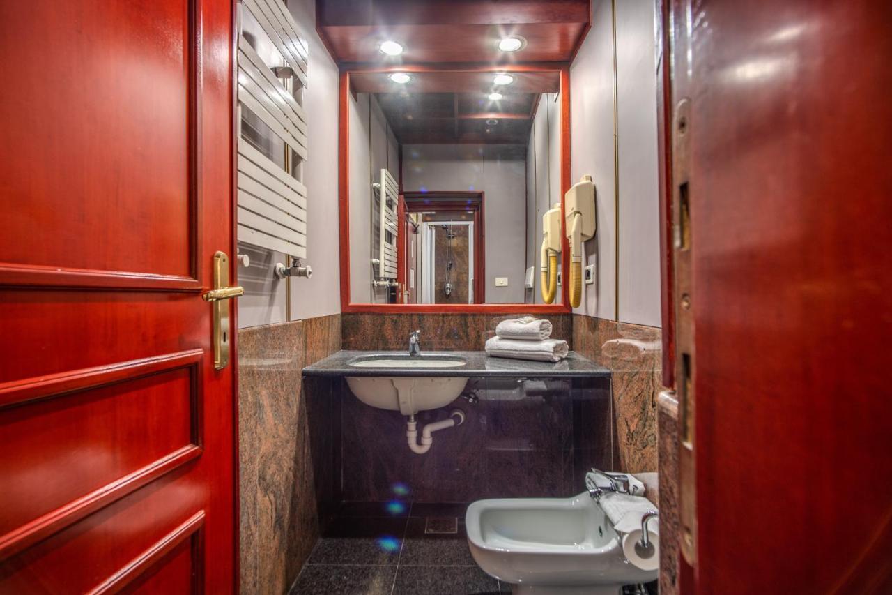 Castro Pretorio Easy Rooms Rome Luaran gambar
