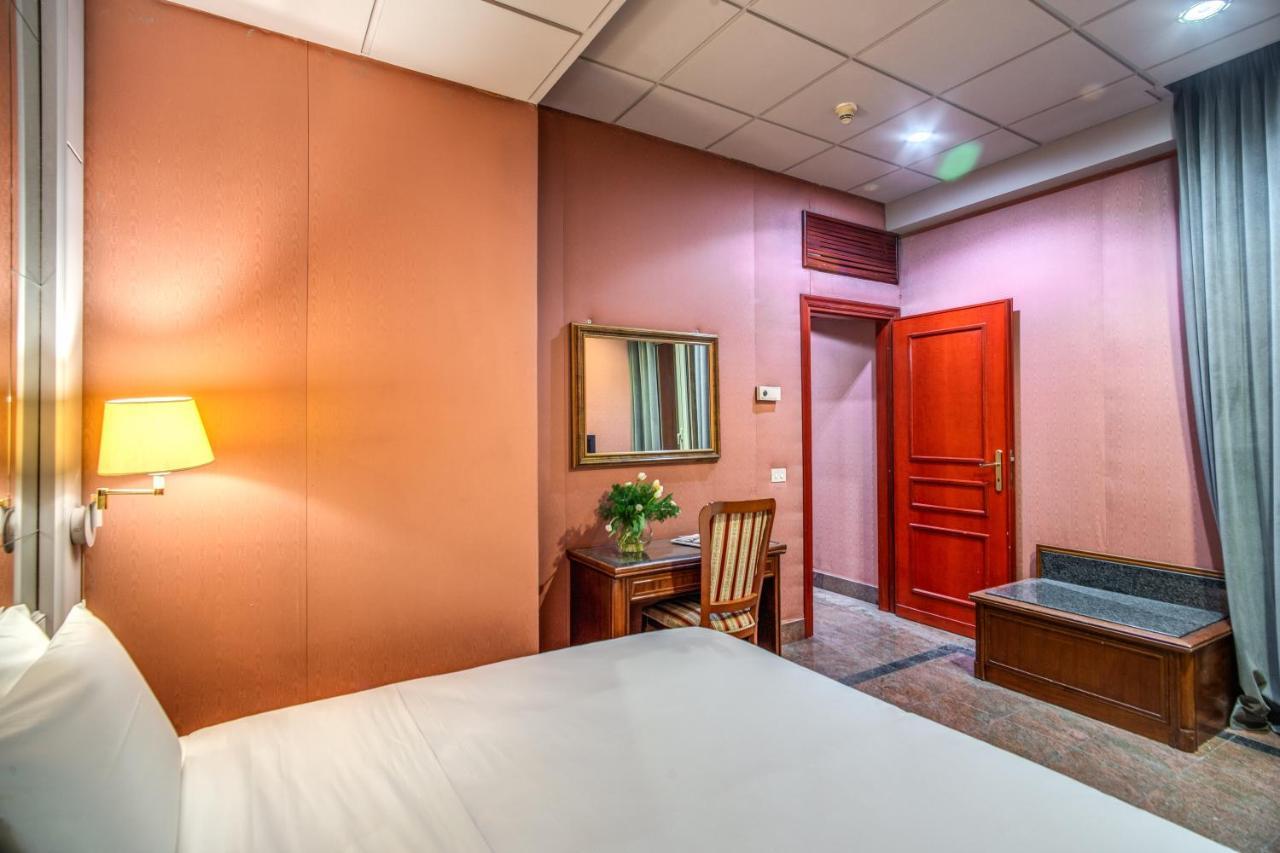 Castro Pretorio Easy Rooms Rome Luaran gambar